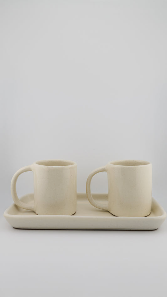 SET 02 – TAZAS Y CHAROLA LECHE - By Saudara